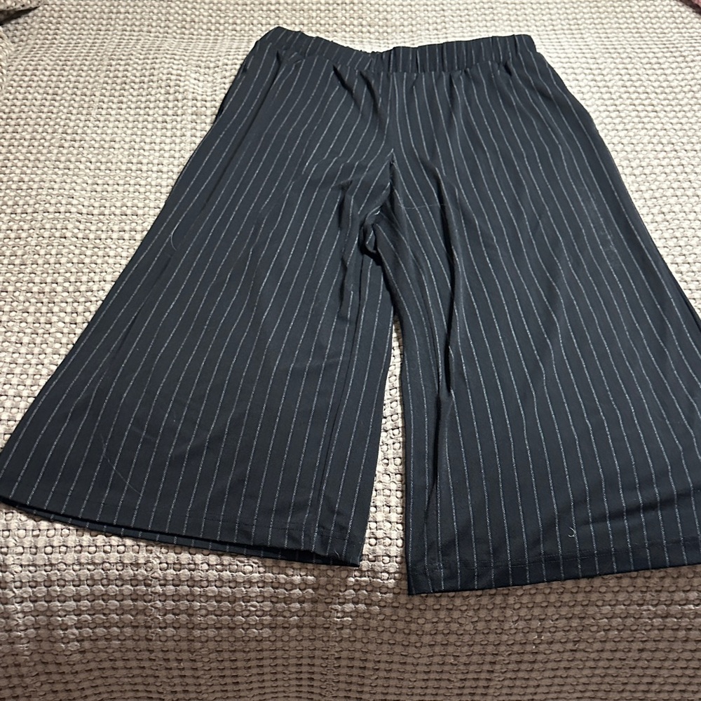 Banana Republic Black Pinstripe Cropped Pants